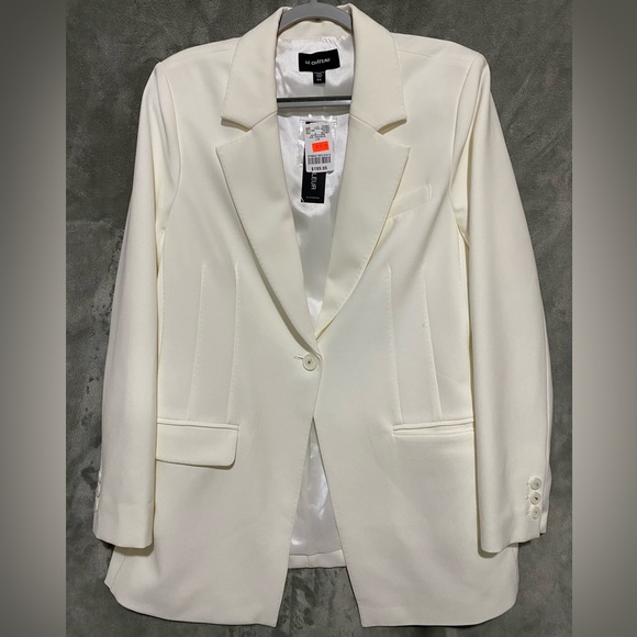 LE CHATEAU TAILORED FIT BLAZER SIZE L - Picture 1 of 6